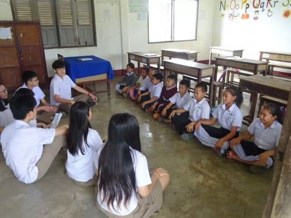 school-children-in-laos school-children-in-laos